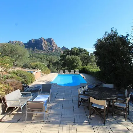 La Bergerie * Roquebrune-sur-Argens